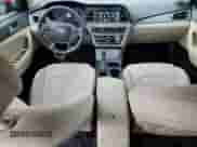 2016 Hyundai Sonata SE с VIN 5NPE24AF8GH406678, выставлен на аукционе Copart как лот 84233105 с пробегом 81 351 миль миль и Списание • Salvage title. История ставок и продаж доступна на DreamBid. Изображение 8.
