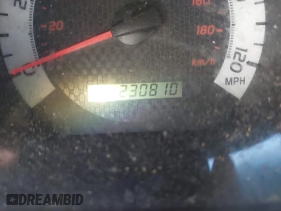 ✅ 2015 Toyota Tacoma PreRunner • VIN: 5TFKU4HN1FX007298 • Lot: 43449436. Wystawiony na IAAI z przebiegiem 230 810 mil. Bezpłatny archiwum sprzedaży aukcyjnych z USA i szczegółowy raport historii pojazdu na DreamBid. Zdjęcie 15.