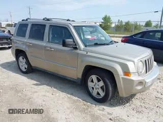 ✅ 2010 Jeep Patriot Limited • VIN: 1J4NF4GB1AD509974 • Lot: 43151698. Listed on IAAI with 179,861 mi. Free auction sales archive from the USA and detailed vehicle history report at DreamBid. Image 1.