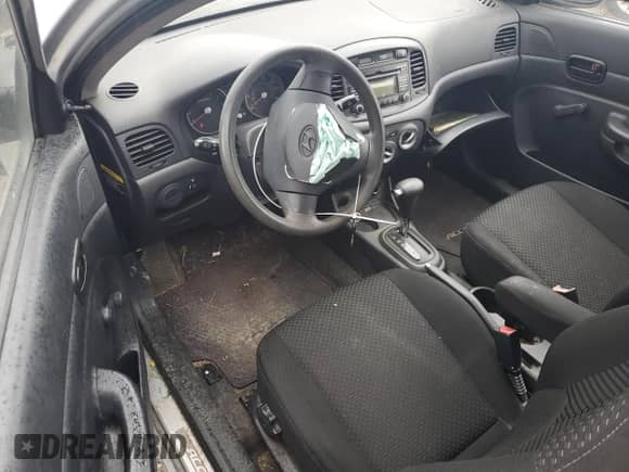 2009 Hyundai Accent Auto GS с VIN KMHCM36C09U137834, выставлен на аукционе Copart как лот 75289454 с пробегом 214 416 миль миль и Списание • Salvage title. История ставок и продаж доступна на DreamBid. Изображение 8.