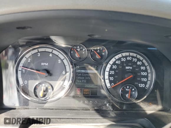 ✅ 2010 Dodge 1500 SLT • VIN: 1D7RV1CT1AS257832 • Lot: 51336005. Wystawiony na Copart z przebiegiem 202 685 mil. Bezpłatny archiwum sprzedaży aukcyjnych z USA i szczegółowy raport historii pojazdu na DreamBid. Zdjęcie 9.