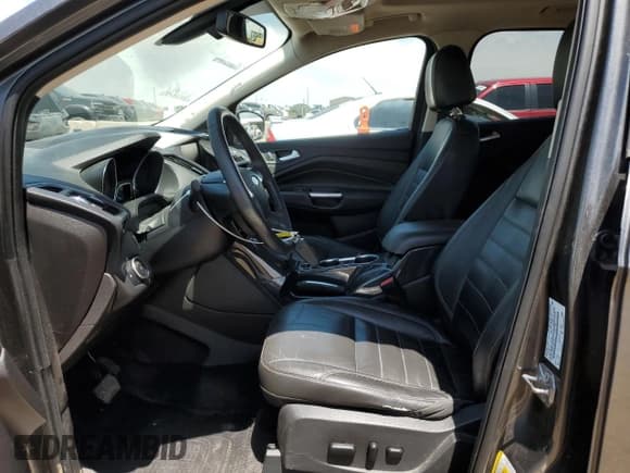 ✅ 2015 Ford Escape Titanium • VIN: 1FMCU9J91FUB72585 • Lot: 58250065. Wystawiony na Copart z przebiegiem 120 869 mil. Bezpłatny archiwum sprzedaży aukcyjnych z USA i szczegółowy raport historii pojazdu na DreamBid. Zdjęcie 7.