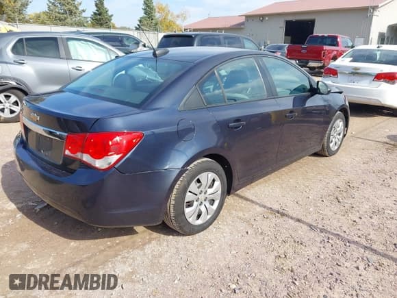 ✅ 2016 Chevrolet Cruze LS • VIN: 1G1PC5SH6G7220341 • Lot: 43466130. Listed on IAAI with 145,359 mi. Free auction sales archive from the USA and detailed vehicle history report at DreamBid. Image 4.