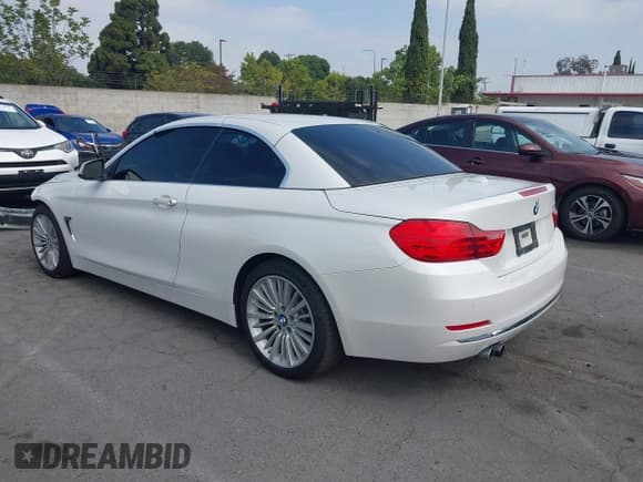 ✅ 2015 BMW 4 Series 428i • VIN: WBA3V7C56F5A24605 • Лот: 42506958. Опубликован ранее на IAAI с пробегом 126 698 миль. Бесплатный доступ к архиву аукционных продаж из США и подробный отчёт об истории автомобиля на DreamBid. Изображение 3.