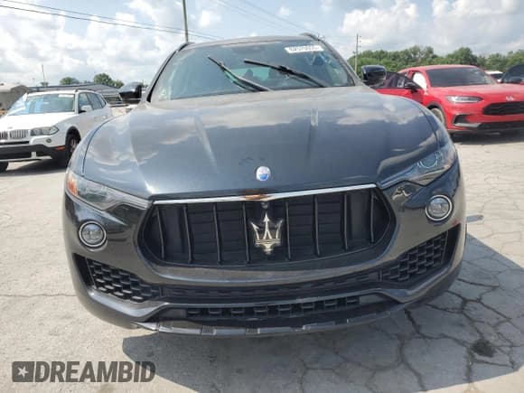 ✅ 2017 Maserati Levante S • VIN: ZN661YUS4HX243796 • Lot: 62575055. Wystawiony na Copart z przebiegiem 128 614 mil. Bezpłatny archiwum sprzedaży aukcyjnych z USA i szczegółowy raport historii pojazdu na DreamBid. Zdjęcie 5.