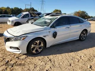 ✅ 2019 Honda Accord EX • VIN: 1HGCV1F4XKA007292 • Lot: 82691095. Listed on Copart with 92,686 mi. Free auction sales archive from the USA and detailed vehicle history report at DreamBid. Image 1.