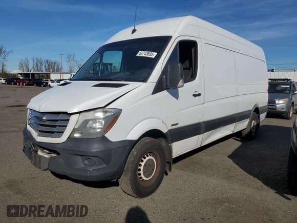✅ 2016 Freightliner Sprinter • VIN: WDYPE8DD0GP237024 • Lot: 50743695. Listed on Copart with 343,473 mi. Free auction sales archive from the USA and detailed vehicle history report at DreamBid. Image 1.