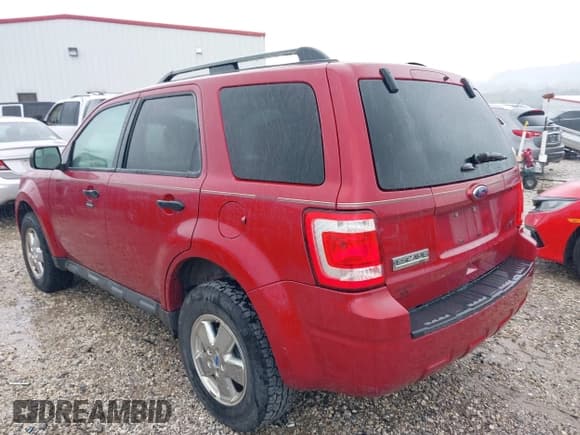 ✅ 2011 Ford Escape XLT • VIN: 1FMCU9D7XBKB32540 • Lot: 42327433. Listed on IAAI with 73,075 mi. Free auction sales archive from the USA and detailed vehicle history report at DreamBid. Image 3.