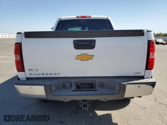 ✅ 2012 Chevrolet Silverado 1500 LTZ • VIN: 3GCPKTE74CG179112 • Лот: 69146285. Опубликован ранее на Copart с пробегом 339 211 миль. Бесплатный доступ к архиву аукционных продаж из США и подробный отчёт об истории автомобиля на DreamBid. Изображение 6.