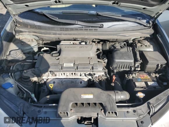 ✅ 2010 Hyundai Elantra SE • VIN: KMHDU4AD8AU127311 • Lot: 91235465. Listed on Copart with 170,690 mi. Free auction sales archive from the USA and detailed vehicle history report at DreamBid. Image 11.