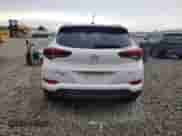 2017 Hyundai Tucson SE Plus z VIN KM8J3CA49HU475371, wystawiony jako Copart lot #65627385 z przebiegiem 117 090 mil mil oraz Czysty tytuł • Clean title. Historia ofert i sprzedaży dostępna na DreamBid. Obrazek 6.