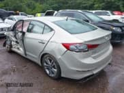 ✅ 2017 Hyundai Elantra SE • VIN: KMHD84LF0HU176645 • Лот: 42538873. Опубликован ранее на IAAI с пробегом 144 471 миль. Бесплатный доступ к архиву аукционных продаж из США и подробный отчёт об истории автомобиля на DreamBid. Изображение 3.