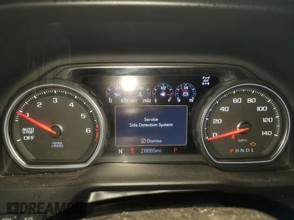 ✅ 2019 Chevrolet Silverado 1500 High Country • VIN: 1GCUYHEL7KZ363258 • Lot: 44202264. Wystawiony na Copart z przebiegiem 28 885 mil. Bezpłatny archiwum sprzedaży aukcyjnych z USA i szczegółowy raport historii pojazdu na DreamBid. Zdjęcie 9.