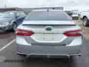 2021 Toyota Camry Hybrid XSE z VIN 4T1K31AK9MU020943, wystawiony jako IAAI lot #41969968 z przebiegiem 33 773 mil mil oraz . Historia ofert i sprzedaży dostępna na DreamBid. Obrazek 16.