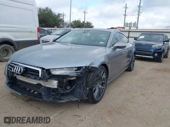 ✅ 2017 Audi A7 Prestige • VIN: WAU22AFC4HN046176 • Лот: 41515377. Опубликован ранее на IAAI с пробегом 189 321 миль. Бесплатный доступ к архиву аукционных продаж из США и подробный отчёт об истории автомобиля на DreamBid. Изображение 2.