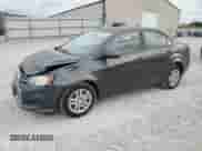 2017 Chevrolet Sonic LS с VIN 1G1JB5SH5H4137673, выставлен на аукционе Copart как лот 69697674 с пробегом 106 229 миль миль и Списание • Salvage title. История ставок и продаж доступна на DreamBid. Изображение 1.