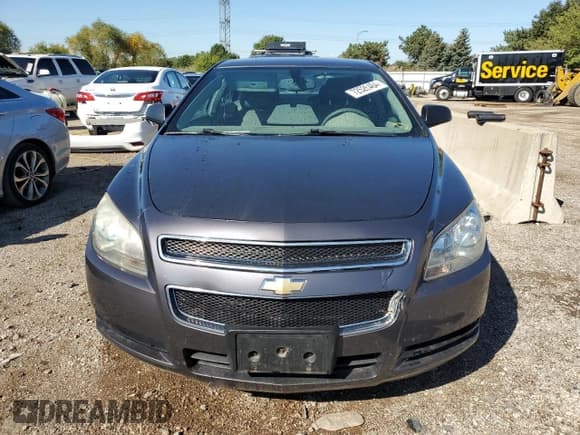 ✅ 2011 Chevrolet Malibu 1LS • VIN: 1G1ZB5E19BF189465 • Lot: 72526464. Listed on Copart with 141,178 mi. Free auction sales archive from the USA and detailed vehicle history report at DreamBid. Image 5.