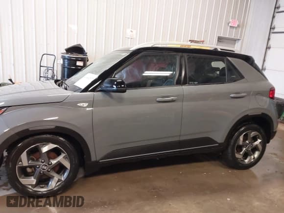 ✅ 2022 Hyundai Venue Limited • VIN: KMHRC8A37NU174410 • Lot: 41646297. Listed on IAAI with 47,210 mi. Free auction sales archive from the USA and detailed vehicle history report at DreamBid. Image 14.