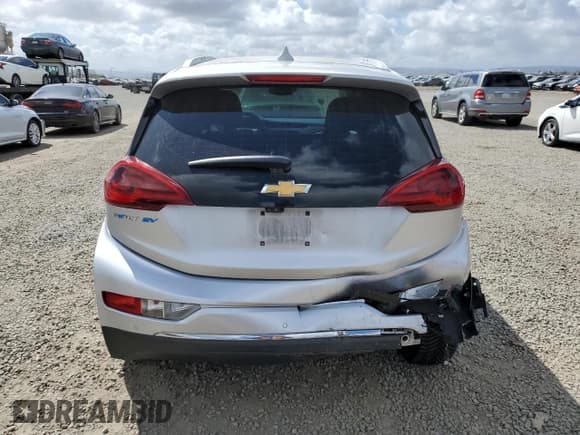 ✅ 2017 Chevrolet Bolt EV Premier • VIN: 1G1FX6S05H4183852 • Lot: 51082615. Wystawiony na Copart z przebiegiem 141 604 mil. Bezpłatny archiwum sprzedaży aukcyjnych z USA i szczegółowy raport historii pojazdu na DreamBid. Zdjęcie 6.
