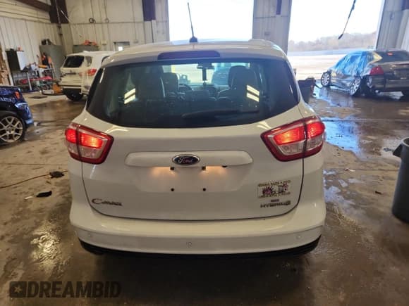 ✅ 2018 Ford C-Max SE • VIN: 1FADP5AU4JL104203 • Lot: 92644125. Listed on Copart with 68,878 mi. Free auction sales archive from the USA and detailed vehicle history report at DreamBid. Image 6.
