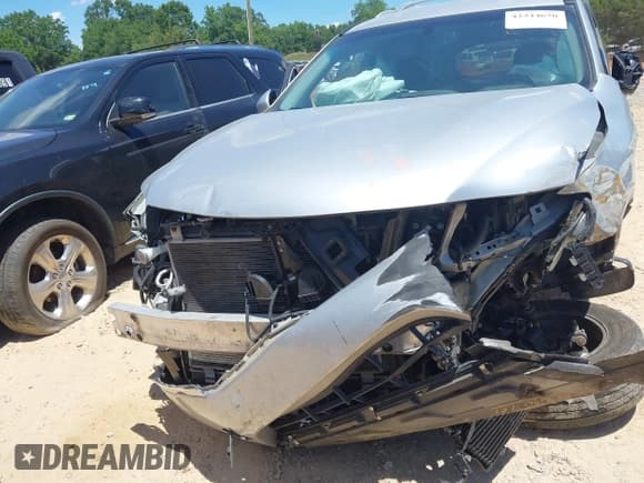 ✅ 2015 Nissan Pathfinder SL • VIN: 5N1AR2MM6FC668911 • Lot: 42344670. Wystawiony na IAAI z przebiegiem 70 204 mil. Bezpłatny archiwum sprzedaży aukcyjnych z USA i szczegółowy raport historii pojazdu na DreamBid. Zdjęcie 12.