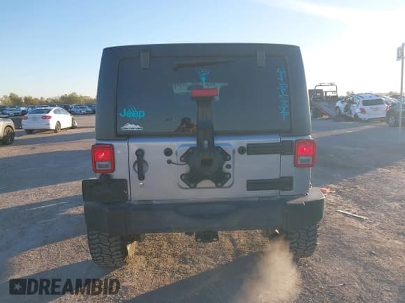 ✅ 2018 Jeep Wrangler Unlimited Sport S • VIN: 1C4BJWDG9JL883063 • Lot: 43544475. Listed on IAAI with 145,849 mi. Free auction sales archive from the USA and detailed vehicle history report at DreamBid. Image 16.