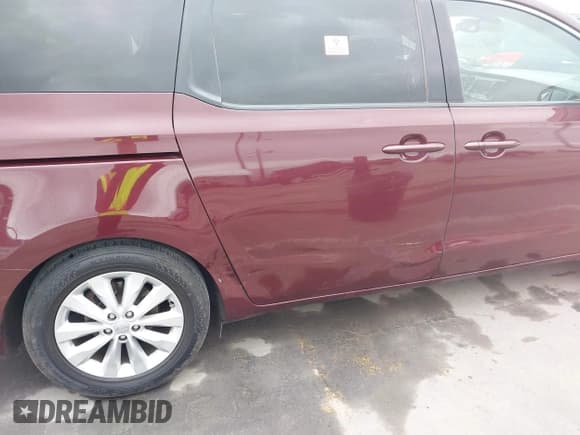 ✅ 2018 Kia Sedona EX • VIN: KNDMC5C10J6365710 • Лот: 42206510. Опубликован ранее на IAAI с пробегом Не указан. Бесплатный доступ к архиву аукционных продаж из США и подробный отчёт об истории автомобиля на DreamBid. Изображение 6.