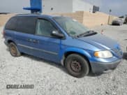 ✅ 2007 Dodge Caravan SE • VIN: 1D4GP25R87B170542 • Lot: 71558355. Wystawiony na Copart z przebiegiem 205 937 mil. Bezpłatny archiwum sprzedaży aukcyjnych z USA i szczegółowy raport historii pojazdu na DreamBid. Zdjęcie 4.