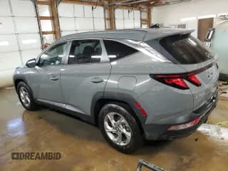 ✅ 2024 Hyundai Tucson SEL • VIN: 5NMJB3DE7RH420406 • Lot: 79947574. Wystawiony na Copart z przebiegiem 9 671 mil. Bezpłatny archiwum sprzedaży aukcyjnych z USA i szczegółowy raport historii pojazdu na DreamBid. Zdjęcie 2.