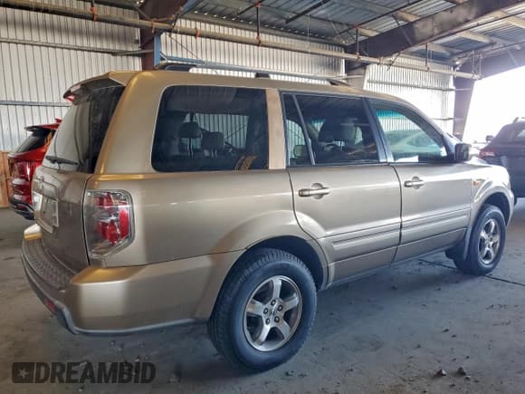 ✅ 2006 Honda Pilot EX-L • VIN: 5FNYF28596B011943 • Lot: 94413505. Listed on Copart with 274,588 mi. Free auction sales archive from the USA and detailed vehicle history report at DreamBid. Image 3.