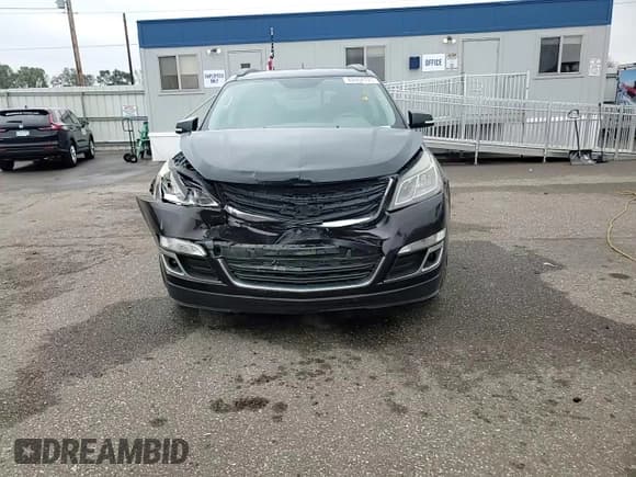 ✅ 2015 Chevrolet Traverse LT • VIN: 1GNKVGKD2FJ258968 • Lot: 82464725. Wystawiony na Copart z przebiegiem 177 589 mil. Bezpłatny archiwum sprzedaży aukcyjnych z USA i szczegółowy raport historii pojazdu na DreamBid. Zdjęcie 14.