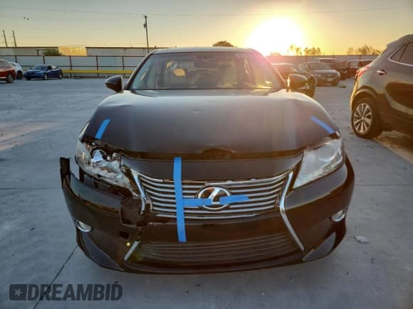 ✅ 2013 Lexus ES 250 • VIN: JTHBK1GGXD2067001 • Лот: 87378655. Опубликован ранее на Copart с пробегом 118 114 миль. Бесплатный доступ к архиву аукционных продаж из США и подробный отчёт об истории автомобиля на DreamBid. Изображение 5.