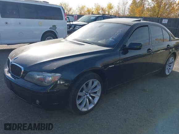 ✅ 2007 BMW 7 Series 750i • VIN: WBAHL83517DT10254 • Lot: 43520840. Wystawiony na IAAI z przebiegiem 119 034 mil. Bezpłatny archiwum sprzedaży aukcyjnych z USA i szczegółowy raport historii pojazdu na DreamBid. Zdjęcie 2.