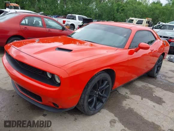 2018 Dodge Challenger R/T z VIN 2C3CDZBT4JH276955, wystawiony jako IAAI lot #42149110 z przebiegiem 80 000 mil mil oraz . Historia ofert i sprzedaży dostępna na DreamBid. Obrazek 18.
