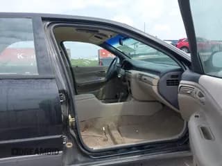 ✅ 1994 Eagle Vision • VIN: 2E3ED66F6RH271026 • Lot: 42750919. Wystawiony na IAAI z przebiegiem 137 330 mil. Bezpłatny archiwum sprzedaży aukcyjnych z USA i szczegółowy raport historii pojazdu na DreamBid. Zdjęcie 5.