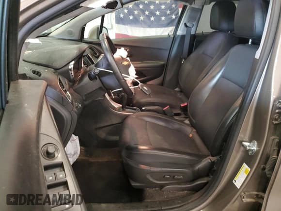 ✅ 2022 Chevrolet Trax LT • VIN: KL7CJPSM8NB528610 • Lot: 81335315. Listed on Copart with 53,020 mi. Free auction sales archive from the USA and detailed vehicle history report at DreamBid. Image 7.