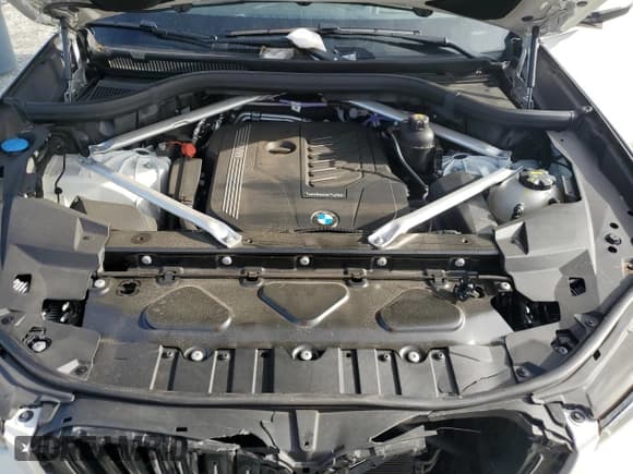 ✅ 2022 BMW X5 xDrive40i • VIN: 5UXCR6C04N9M31119 • Lot: 85009615. Listed on Copart with 24,621 mi. Free auction sales archive from the USA and detailed vehicle history report at DreamBid. Image 11.