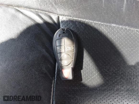 ✅ 2011 Dodge Durango R/T • VIN: 1D4SD6GT8BC682176 • Lot: 41622496. Listed on IAAI with 124,320 mi. Free auction sales archive from the USA and detailed vehicle history report at DreamBid. Image 11.