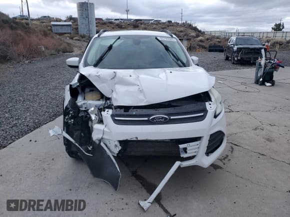 ✅ 2014 Ford Escape SE • VIN: 1FMCU9G99EUD53245 • Lot: 93703565. Listed on Copart with 132,129 mi. Free auction sales archive from the USA and detailed vehicle history report at DreamBid. Image 5.