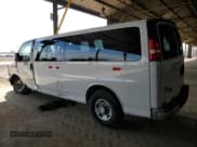 ✅ 2010 Chevrolet Express Passenger LT • VIN: 1GA2G1DG6A1103011 • Lot: 51946695. Wystawiony na Copart z przebiegiem 299 210 mil. Bezpłatny archiwum sprzedaży aukcyjnych z USA i szczegółowy raport historii pojazdu na DreamBid. Zdjęcie 2.