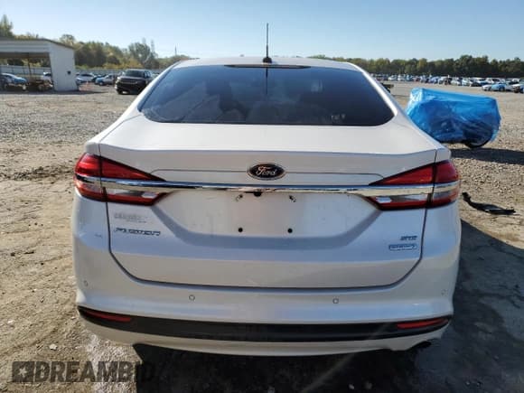 ✅ 2017 Ford Fusion SE • VIN: 3FA6P0HD9HR334543 • Lot: 90832005. Listed on Copart with 72,130 mi. Free auction sales archive from the USA and detailed vehicle history report at DreamBid. Image 6.