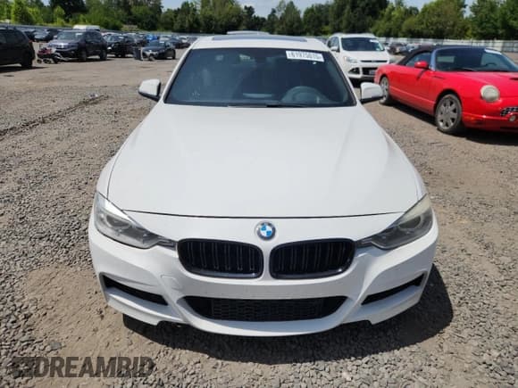 ✅ 2013 BMW 3 Series 335i • VIN: WBA3A9C59DF477158 • Lot: 61975015. Listed on Copart with 109,516 mi. Free auction sales archive from the USA and detailed vehicle history report at DreamBid. Image 5.