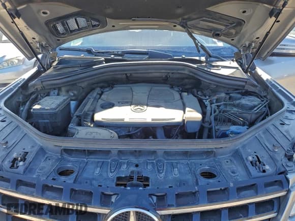 ✅ 2015 Mercedes-Benz M 350 • VIN: 4JGDA5JB9FA608853 • Lot: 95974765. Wystawiony na Copart z przebiegiem 183 290 mil. Bezpłatny archiwum sprzedaży aukcyjnych z USA i szczegółowy raport historii pojazdu na DreamBid. Zdjęcie 11.