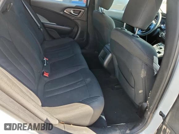 ✅ 2016 Chrysler 200 Limited • VIN: 1C3CCCAB4GN102067 • Lot: 83988055. Listed on Copart with 105,719 mi. Free auction sales archive from the USA and detailed vehicle history report at DreamBid. Image 10.