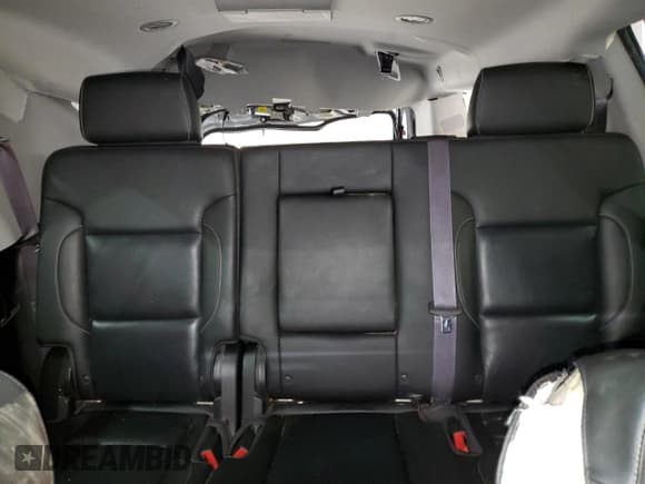 ✅ 2015 Chevrolet Suburban LTZ • VIN: 1GNSKKKC4FR264534 • Лот: 87235065. Опубликован ранее на Copart с пробегом 139 001 миль. Бесплатный доступ к архиву аукционных продаж из США и подробный отчёт об истории автомобиля на DreamBid. Изображение 10.