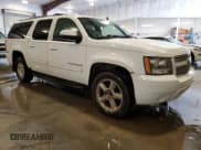 ✅ 2010 Chevrolet Suburban LT • VIN: 1GNUKJE32AR116759 • Lot: 60945514. Wystawiony na Copart z przebiegiem 175 781 mil. Bezpłatny archiwum sprzedaży aukcyjnych z USA i szczegółowy raport historii pojazdu na DreamBid. Zdjęcie 4.