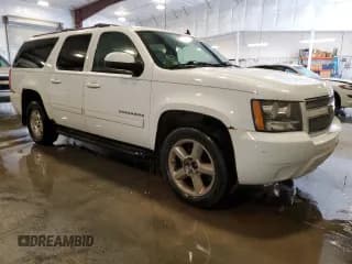 ✅ 2010 Chevrolet Suburban LT • VIN: 1GNUKJE32AR116759 • Lot: 60945514. Wystawiony na Copart z przebiegiem 175 781 mil. Bezpłatny archiwum sprzedaży aukcyjnych z USA i szczegółowy raport historii pojazdu na DreamBid. Zdjęcie 4.