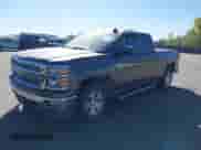 2015 Chevrolet Silverado 1500 LT z VIN 1GCVKREH4FZ272252, wystawiony jako IAAI lot #43392960 z przebiegiem 204 810 mil mil oraz . Historia ofert i sprzedaży dostępna na DreamBid. Obrazek 2.