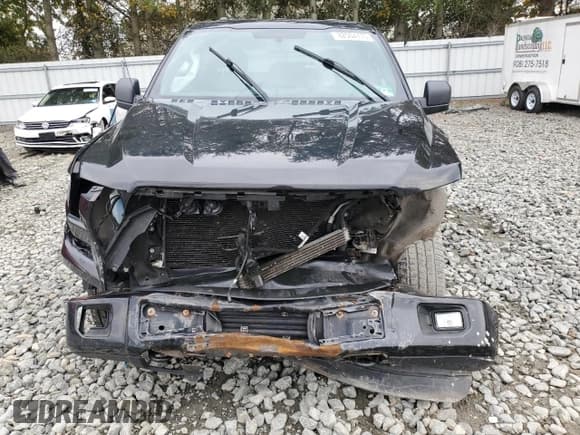 ✅ 2016 Ford F-150 XLT • VIN: 1FTEX1EP1GFA77299 • Lot: 82504775. Listed on Copart with 105,374 mi. Free auction sales archive from the USA and detailed vehicle history report at DreamBid. Image 5.