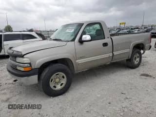 2000 Chevrolet Silverado 2500 с VIN 1GCGK24UXYE189689, выставлен на аукционе Copart как лот 51634525 с пробегом Не указан миль и Списание • Salvage title. История ставок и продаж доступна на DreamBid. Изображение 1.
